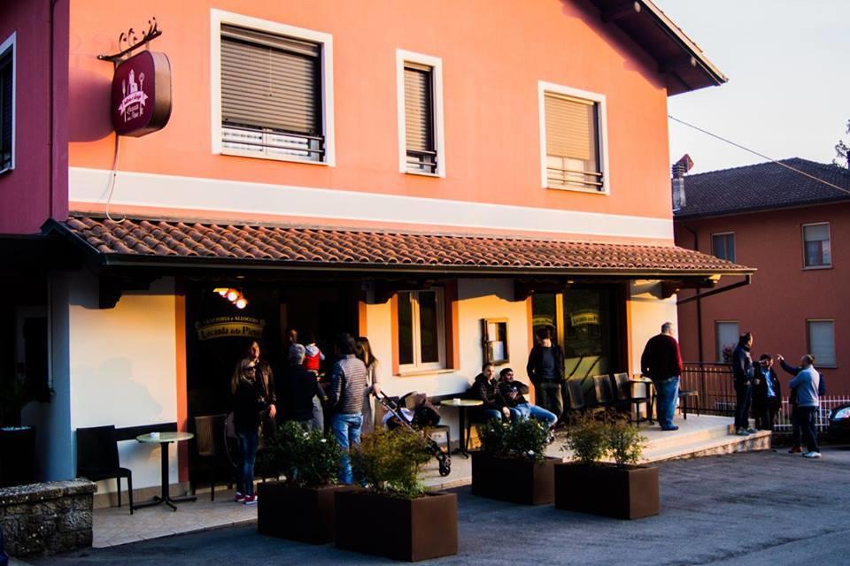 Locanda Della Pieve Tizzano Val Parma 外观 照片