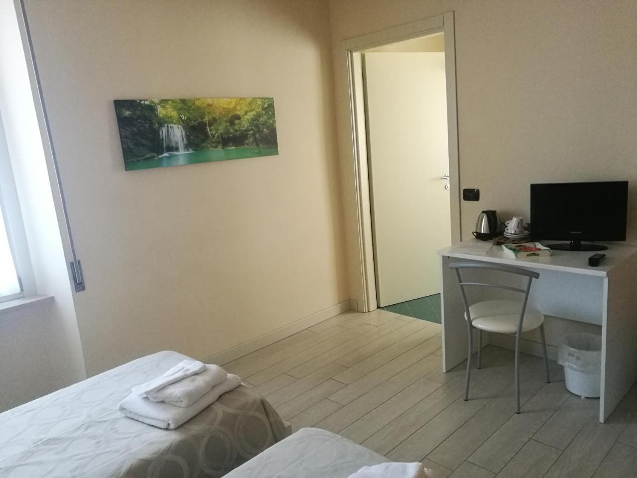 Locanda Della Pieve Tizzano Val Parma 外观 照片