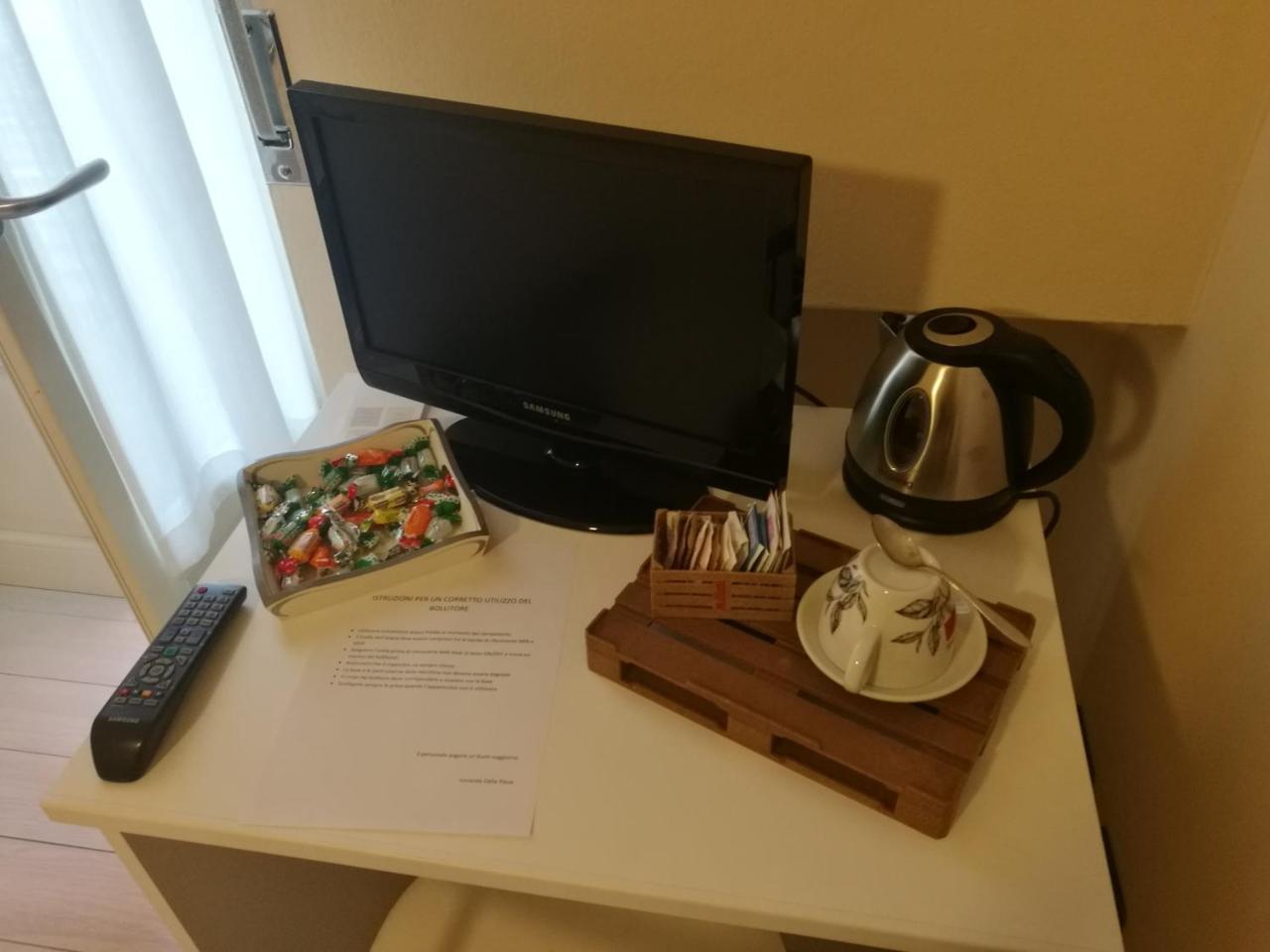 Locanda Della Pieve Tizzano Val Parma 外观 照片